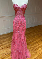 Mermaid Strapless Lace Evening Dress With Appliques - Curvevia
