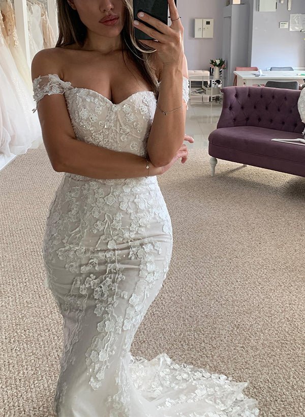 Mermaid Off-The-Shoulder Sleeveless Lace Wedding Dresses - Curvevia