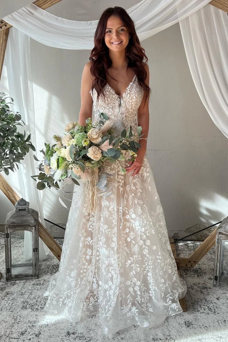 Exquisite A-Line V Neck Lace Boho Wedding Dresses - Curvevia