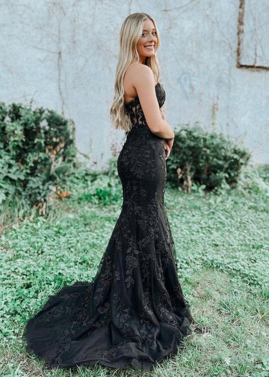 Mermaid Strapless Lace Evening Dress With Appliques - Curvevia