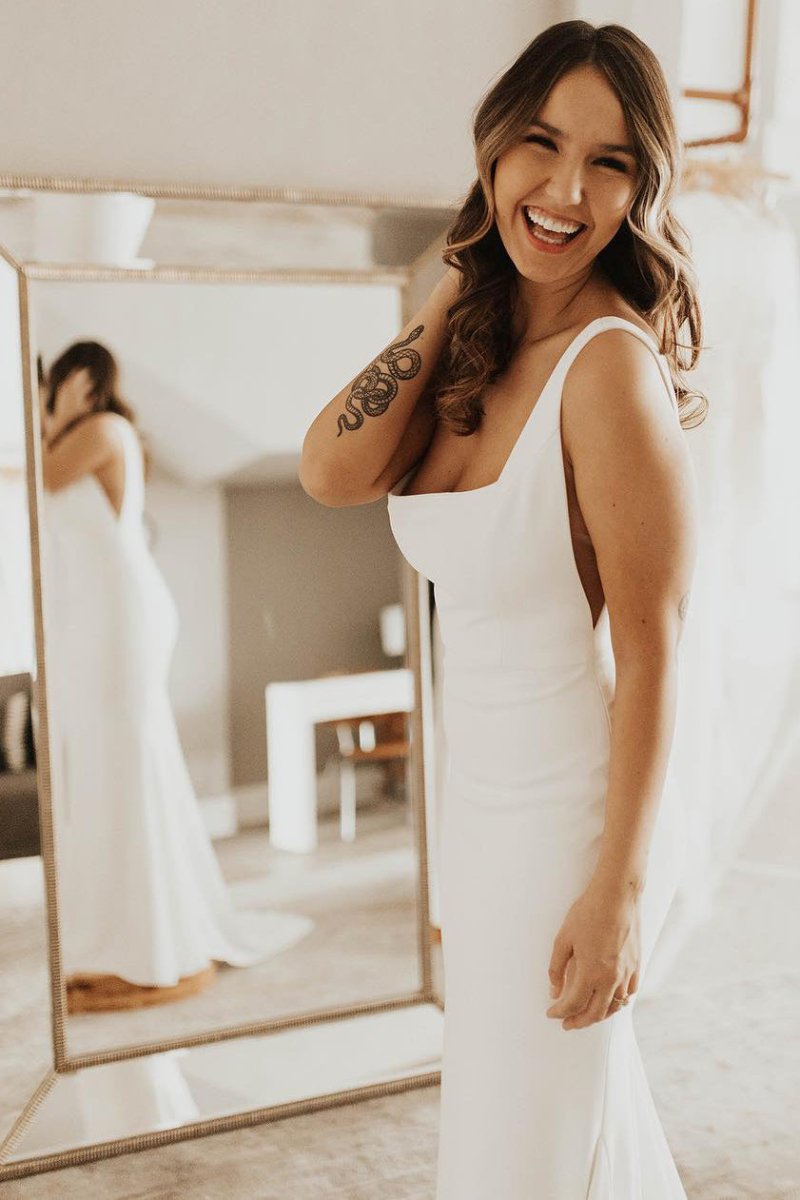 Long Square Neck Mermaid White Wedding Dress - Curvevia