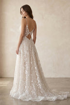 Exquisite A-Line V Neck Lace Boho Wedding Dresses - Curvevia