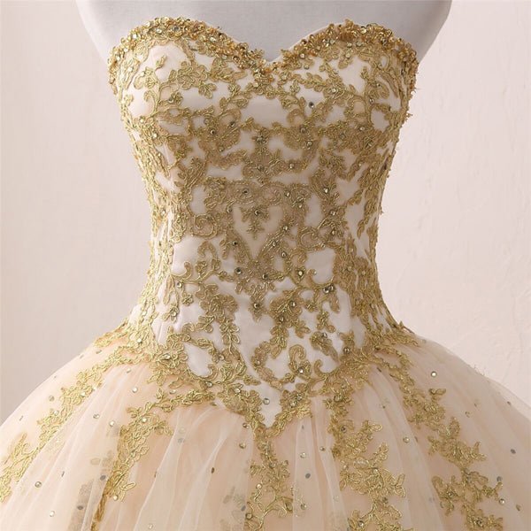 Quinceanera Dress Ivory Ball Gown Sweetheart Appliques Beading Prom Dresses - Curvevia