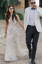 Mermaid V Neck Tulle Lace Sleeveless  Ivory Wedding Dresses - Curvevia
