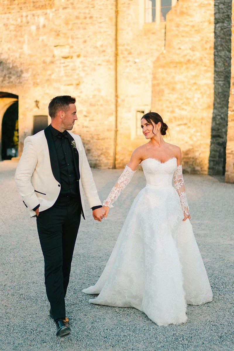 Vintage A-Line Sweetheart White Lace Wedding Dresses with Slit - Curvevia