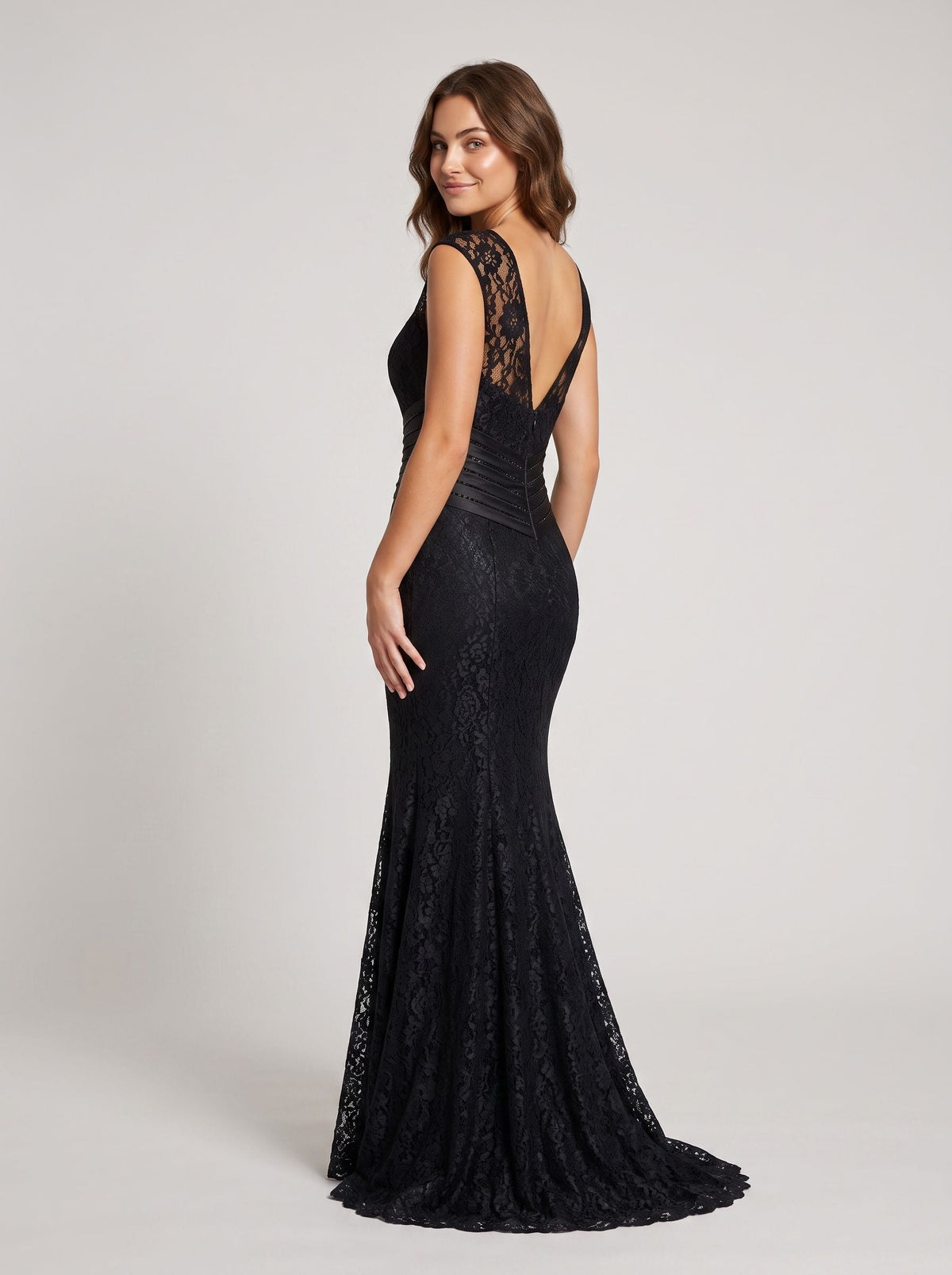 Black Lace Mermaid Scoop Neck V-Back Floor-Length Dress with Beaded bodice & Cap sleeves - Curvevia