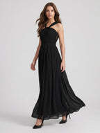 Black Chiffon A-Line Halter V-Back Floor-Length Pleated Bridesmaid Dress - Curvevia