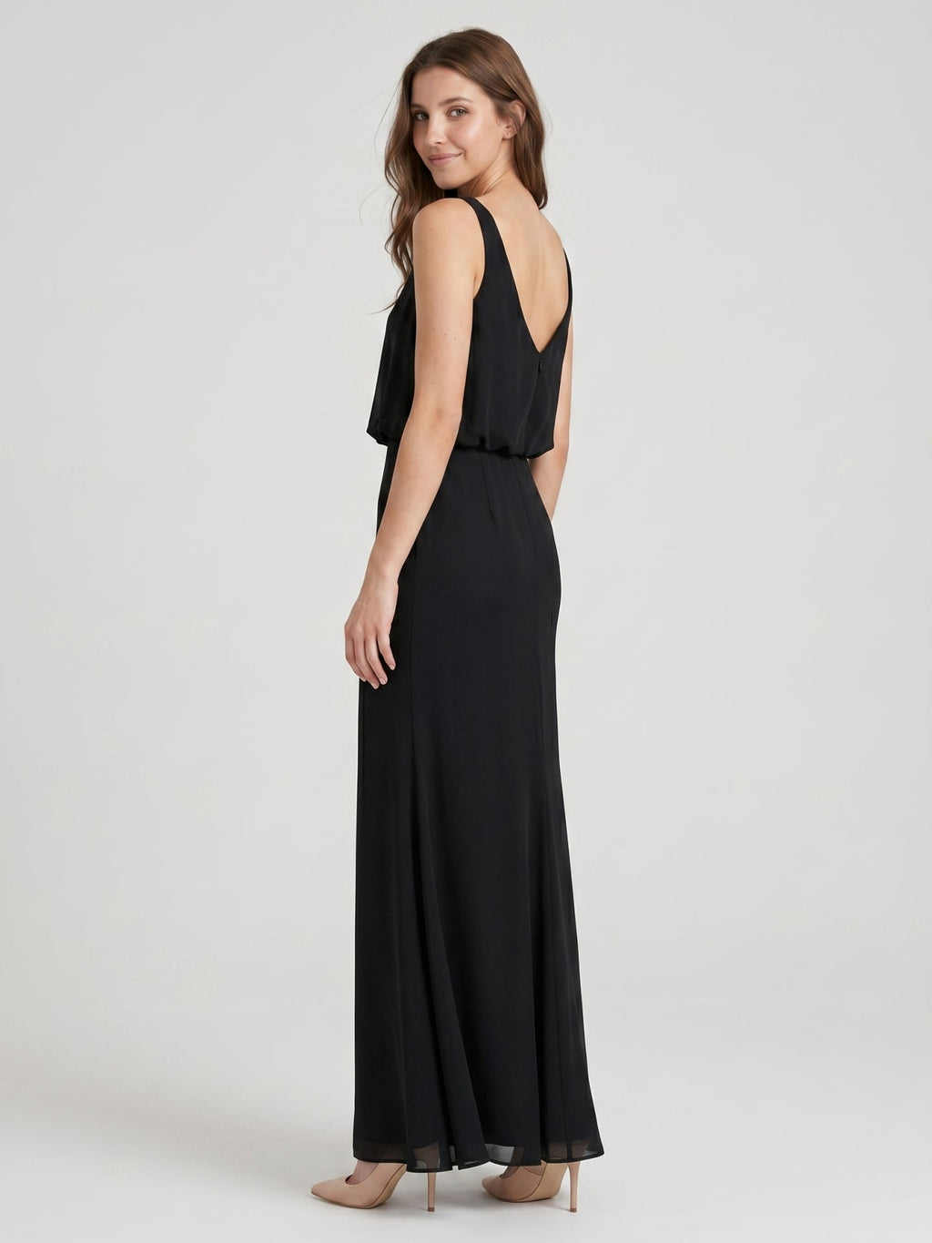 Black Chiffon Column V-Neck V-Back Floor-Length Bridesmaid Dress - Curvevia