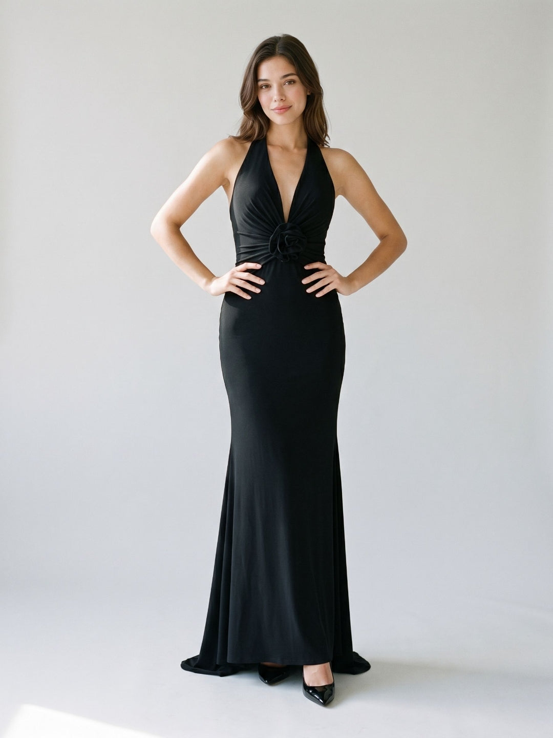 Black Chiffon Sheath V-Neck Backless Floor-Length Formal Dress with 3D Flowers - Curvevia