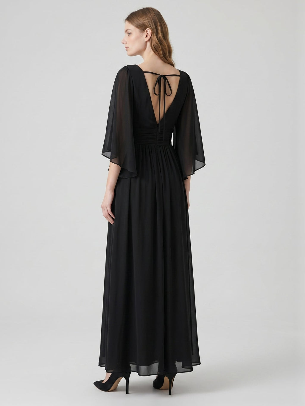 Black Chiffon Sheath V-Neck V-Back Floor-Length Pleated Bridesmaid Dress - Curvevia