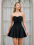 Black Matte Satin A-Line Sweetheart Criss-Cross Straps Short Homecoming Dress with Bow - Curvevia