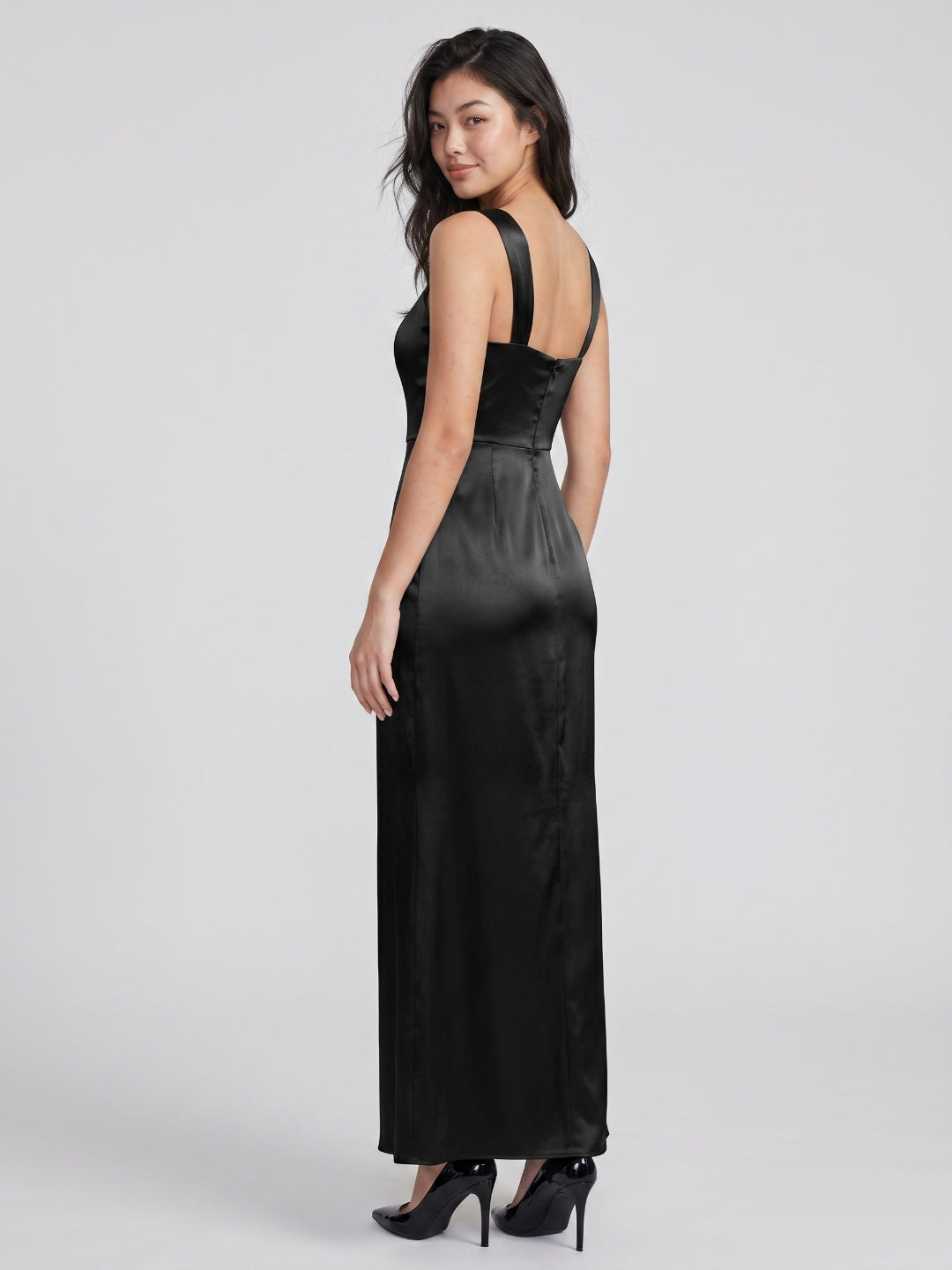 Black Matte Satin Sheath Sweetheart Back Zip Floor-Length Bridesmaid Dress - Curvevia