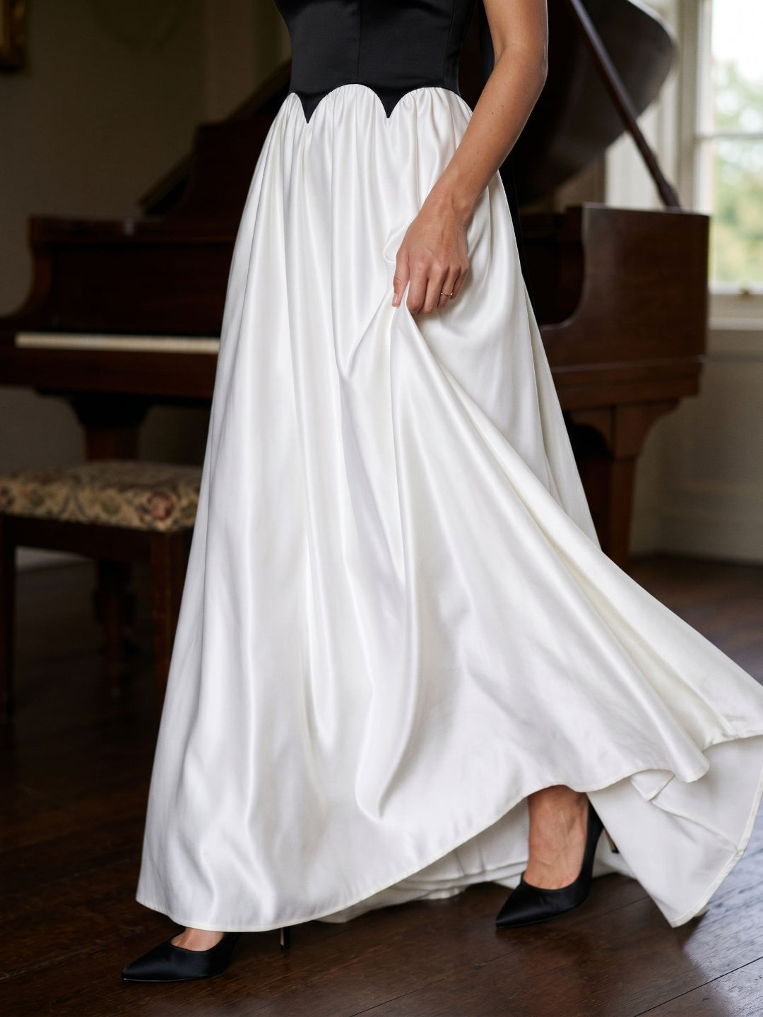 Black Satin A-Line Sweetheart Back Zip Floor-Length Dress - Curvevia