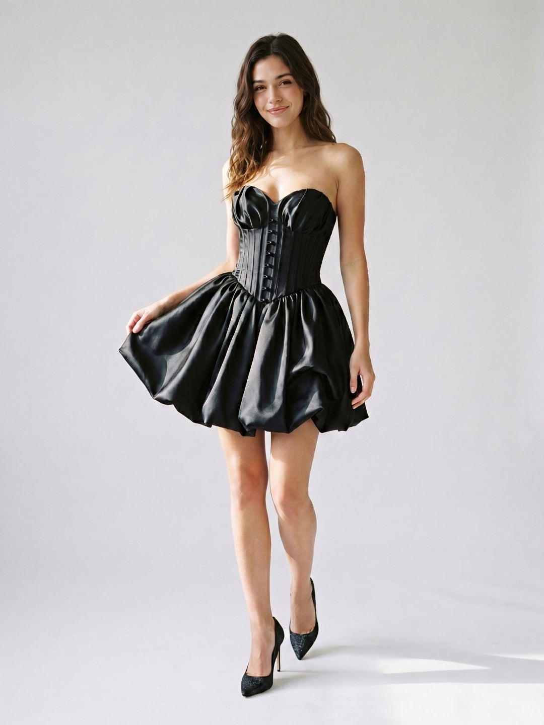 Black Satin A-Line Sweetheart Backless Short Homecoming Dress with Pleating - Curvevia