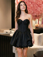 Black Satin A-Line Sweetheart Backless Short Homecoming Dress with Pleating - Curvevia