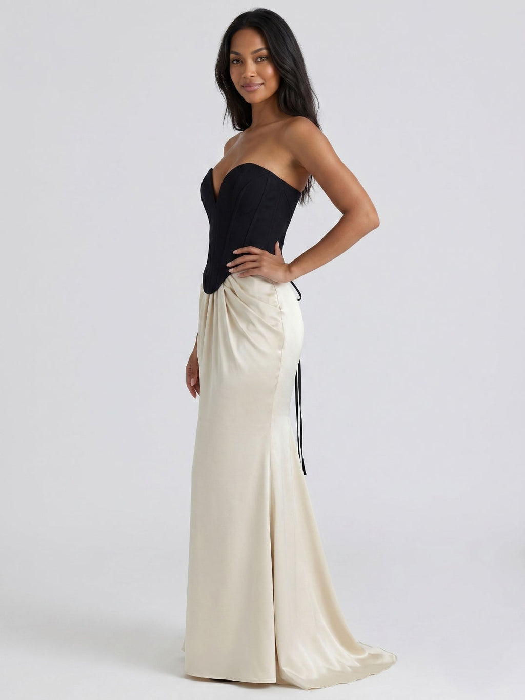Black Satin Column V-Neck Corset Back Floor-Length Birthday Dress - Curvevia