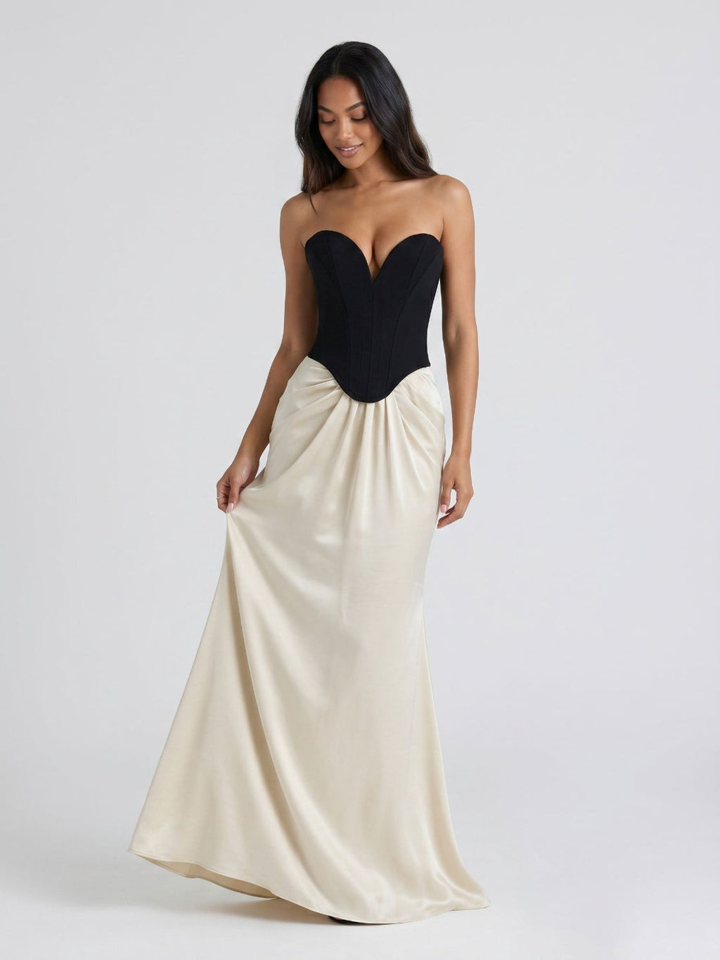 Black Satin Column V-Neck Corset Back Floor-Length Birthday Dress - Curvevia