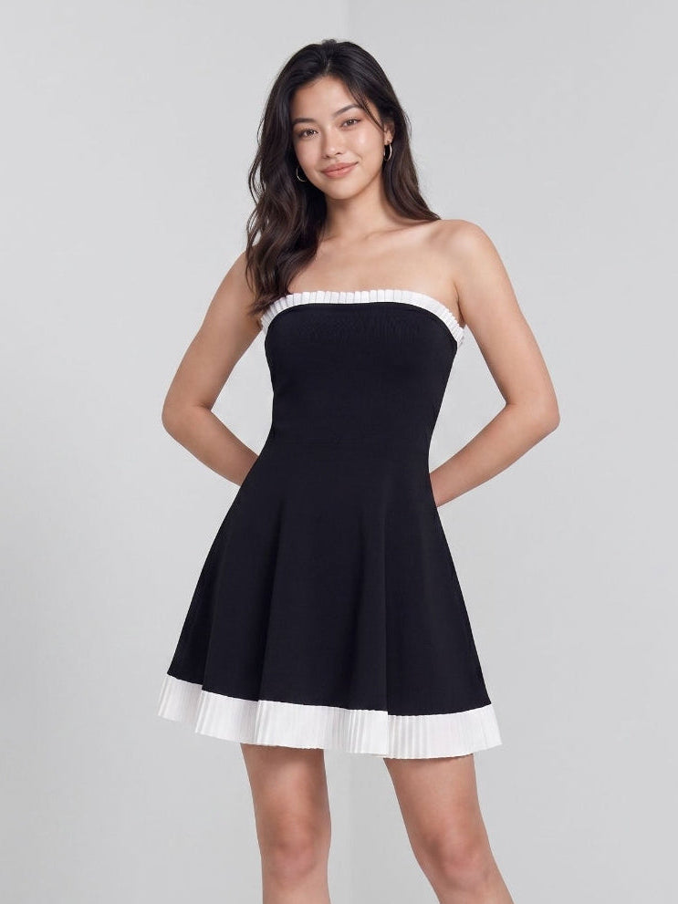 Black Stretch Knit A-Line Straight Neck Back Zip Short Dress with Pleating - Curvevia