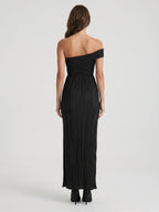 Black Stretch Knit Column Off-the-Shoulder Backless Floor-Length Pleated Bridesmaid Dress - Curvevia