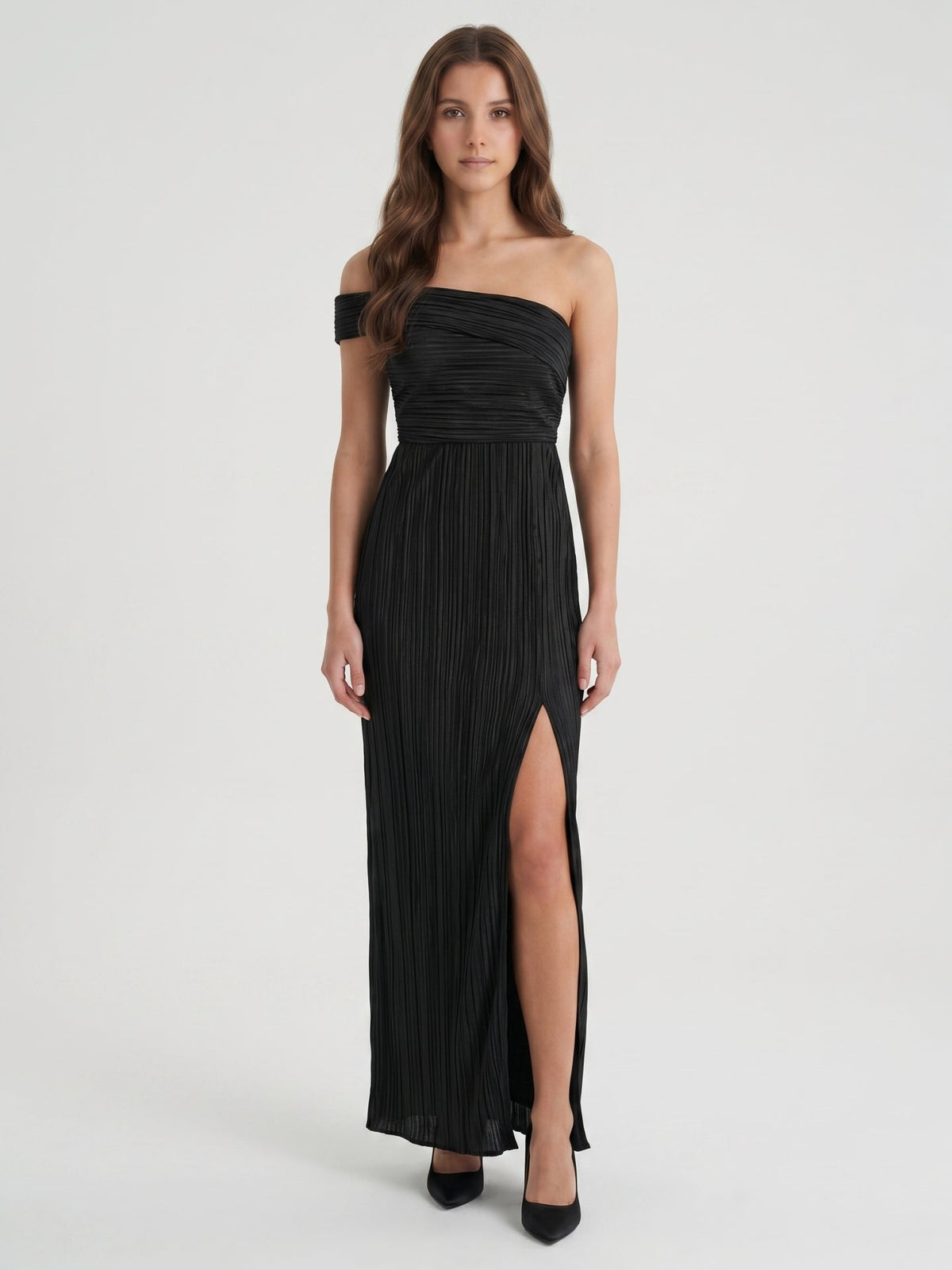 Black Stretch Knit Column Off-the-Shoulder Backless Floor-Length Pleated Bridesmaid Dress - Curvevia