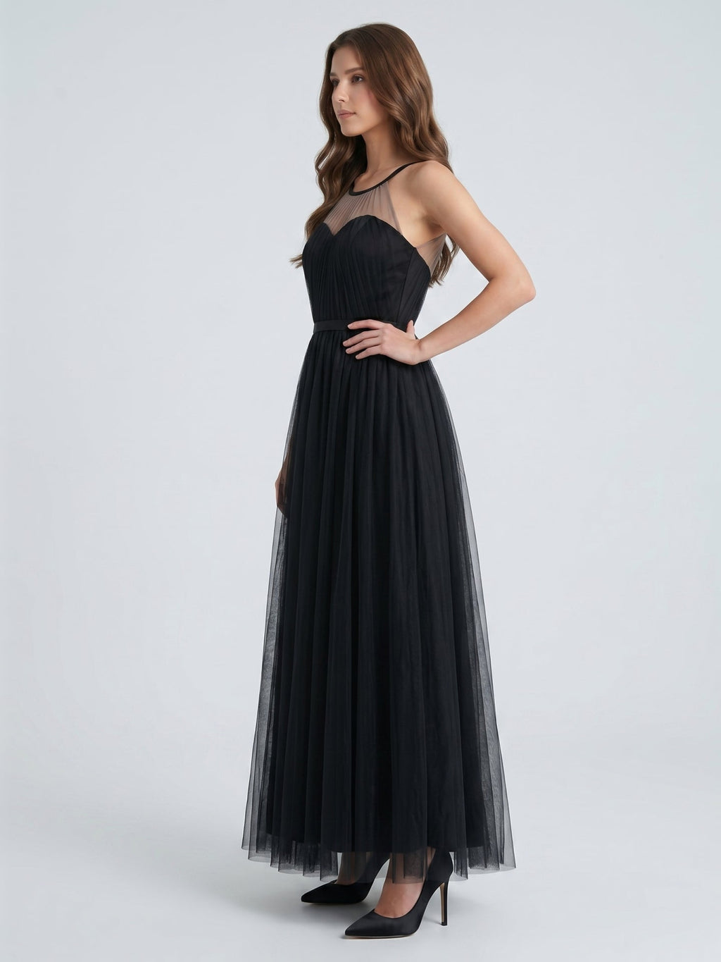 Black Tulle A-Line Halter Keyhole Back Floor-Length Pleated Bridesmaid Dress - Curvevia