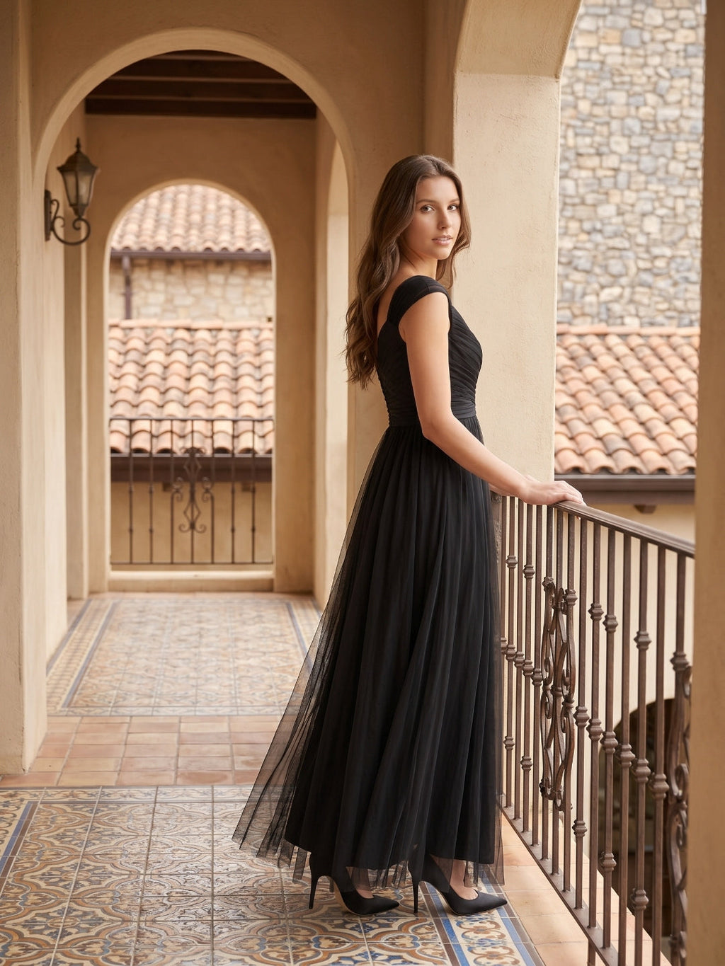 Black Tulle A-Line V-Neck Backless Floor-Length Pleated Bridesmaid Dress - Curvevia