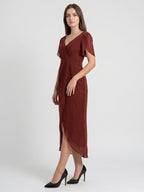 Burgundy Chiffon Sheath V-Neck Back Zip Knee-Length Bridesmaid Dress with Pleats - Curvevia