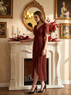 Burgundy Chiffon Sheath V-Neck Back Zip Knee-Length Bridesmaid Dress with Pleats - Curvevia