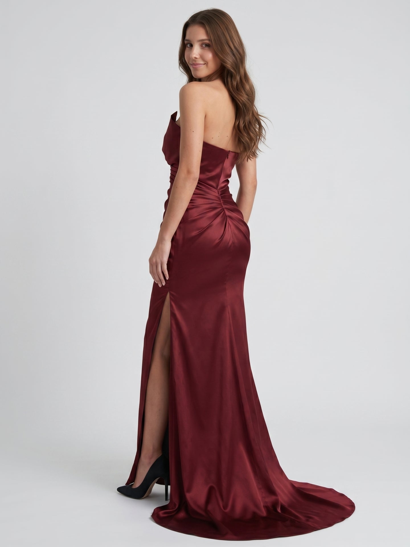 Cabernet Satin Mermaid Straight Neck Backless Floor-Length Bridesmaid Dress with Pleats - Curvevia