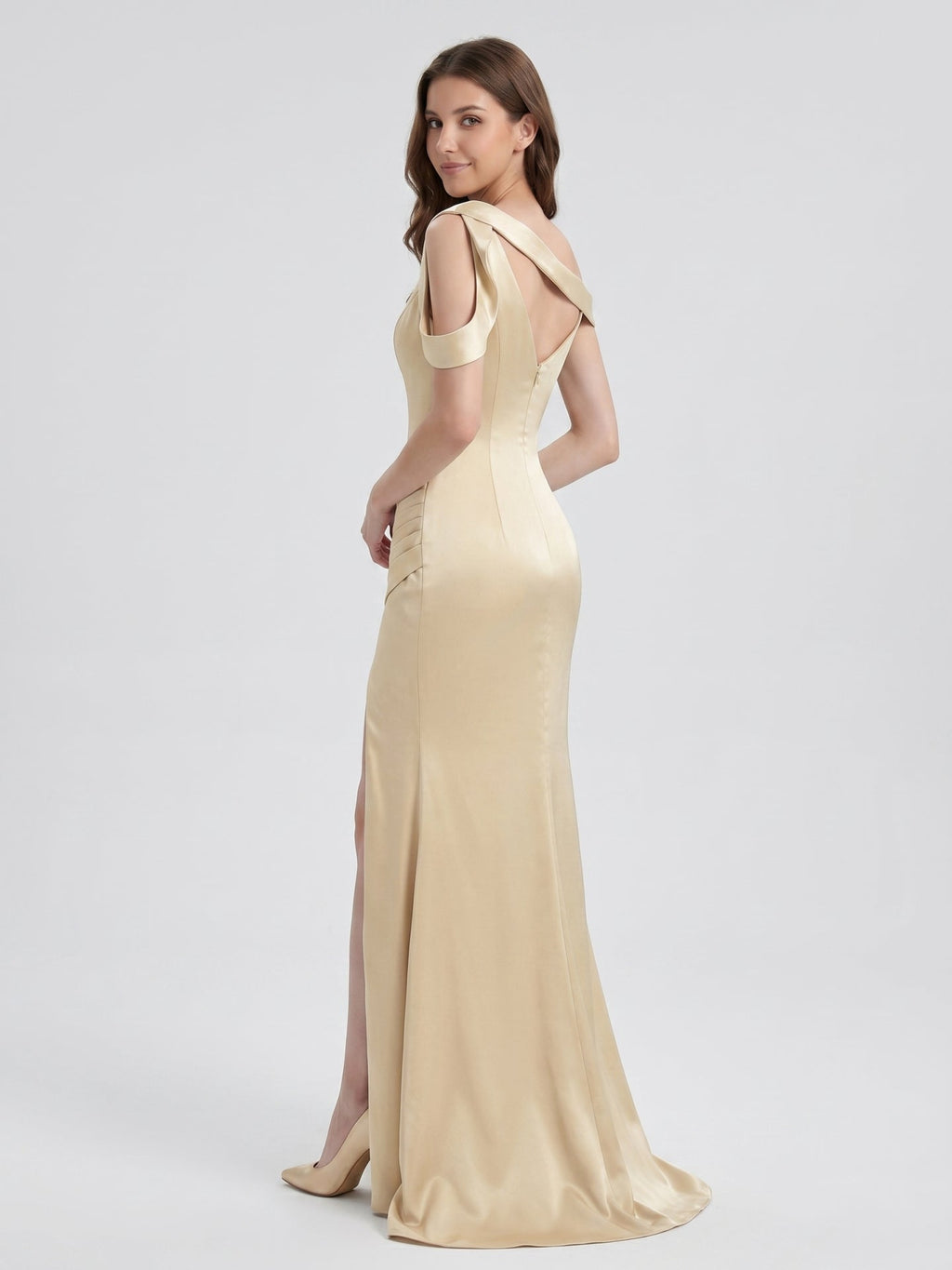 Champagne Satin Floor-Length Mermaid Bridesmaid Dress V-Neck Back Zipper - Curvevia