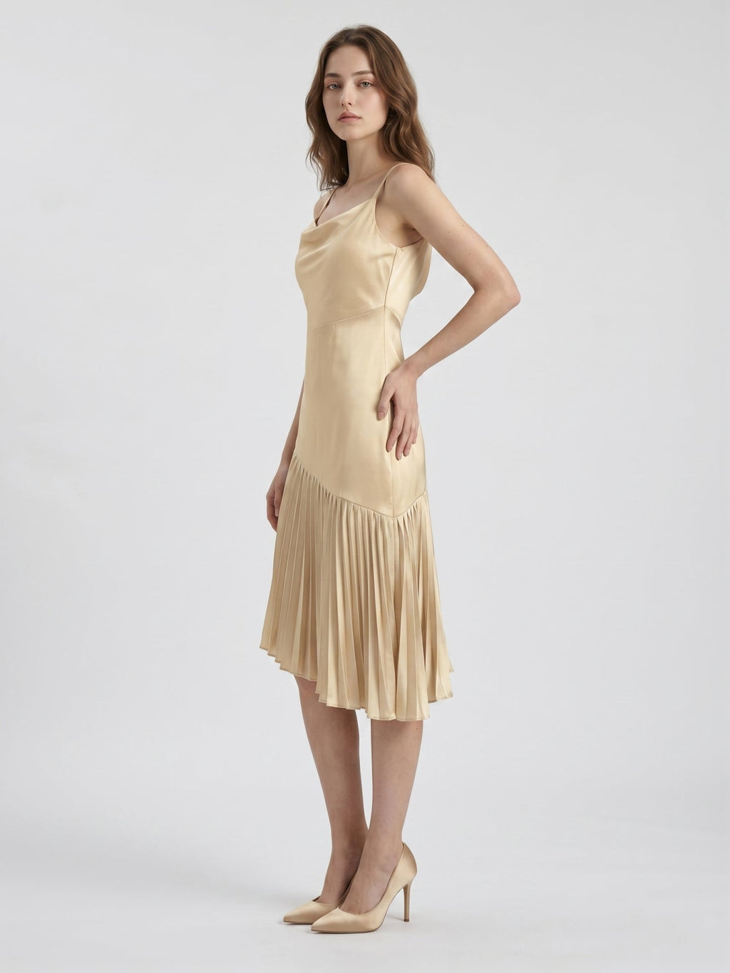 Champagne Satin Sheath Square Neck Side Zip Knee-Length Bridesmaid Dress with Pleats - Curvevia