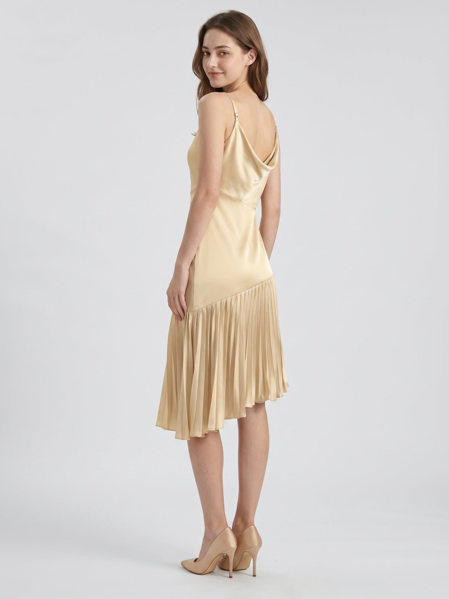 Champagne Satin Sheath Square Neck Side Zip Knee-Length Bridesmaid Dress with Pleats - Curvevia