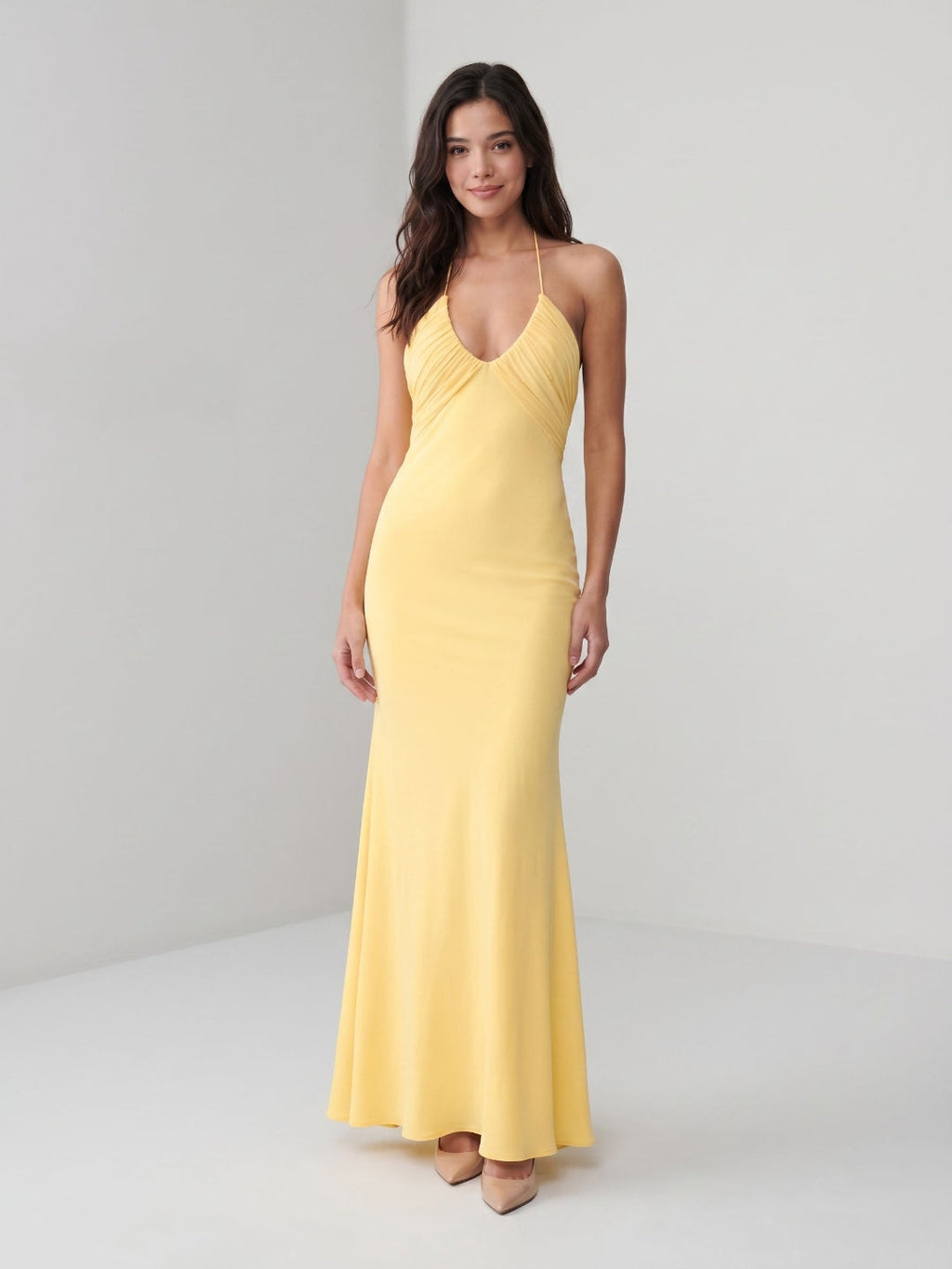Daffodil Matte Satin Sheath Halter Neckline Backless Floor-Length Formal Dress with Pleating - Curvevia