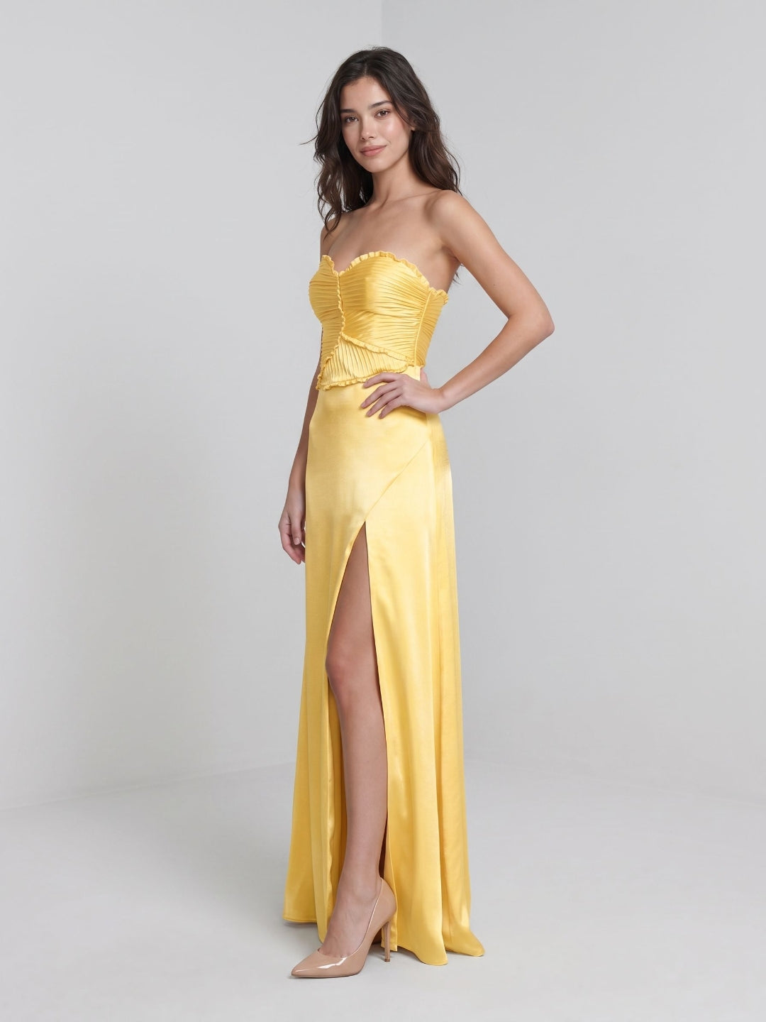 Daffodil Satin Sheath Sweetheart Back Zip Floor-Length Birthday Dress - Curvevia