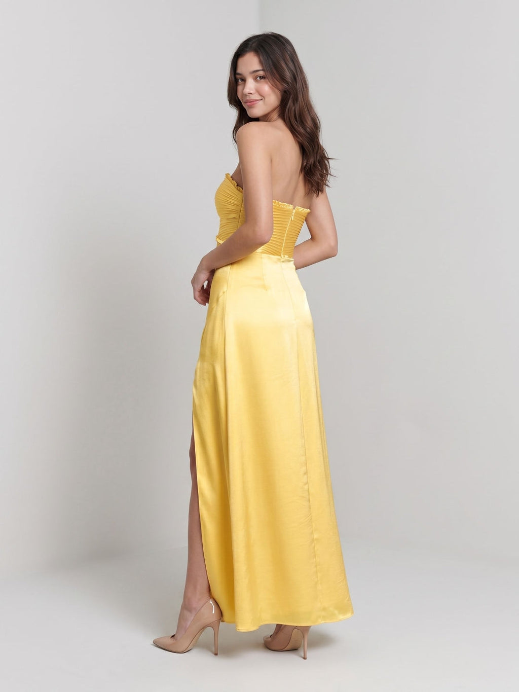 Daffodil Satin Sheath Sweetheart Back Zip Floor-Length Birthday Dress - Curvevia