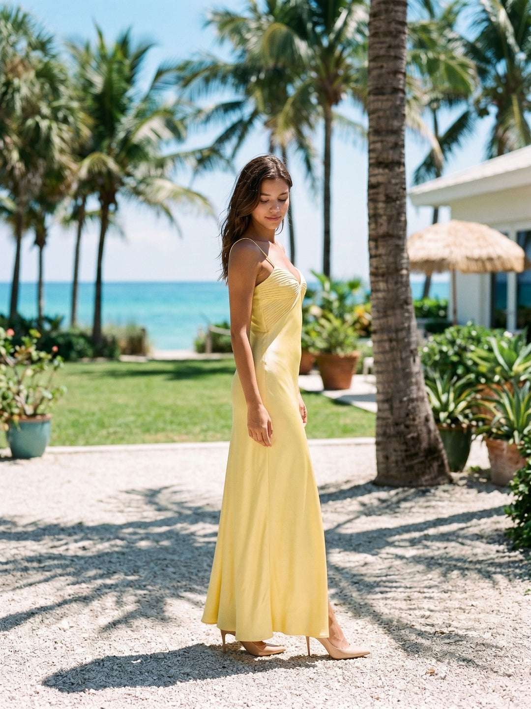 Daffodil Satin Sheath Sweetheart Back Zip Floor-Length Evening Dress - Curvevia