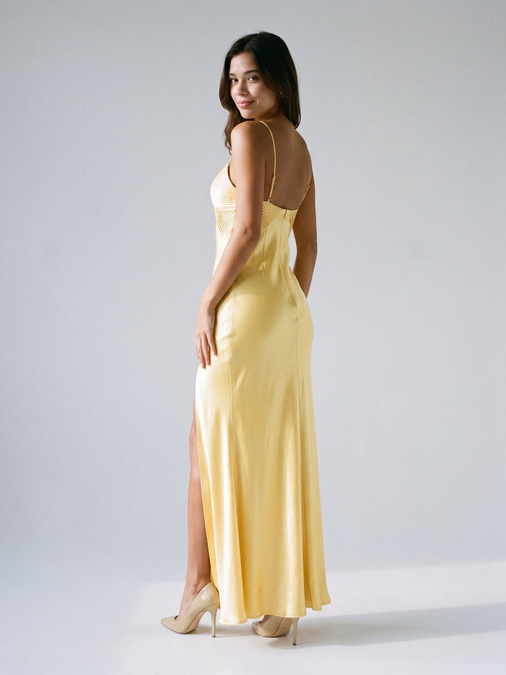 Daffodil Satin Sheath Sweetheart Back Zip Floor-Length Evening Dress - Curvevia