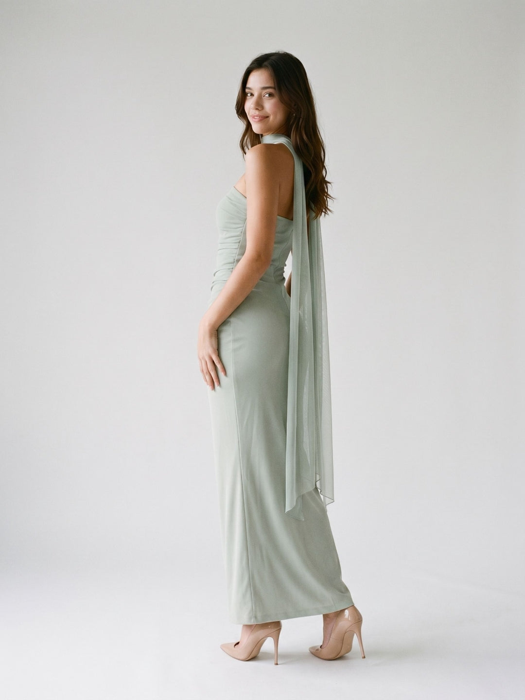 Dusty Sage Tulle Sheath Straight Neck Backless Floor-Length Formal Dress with Pleating - Curvevia