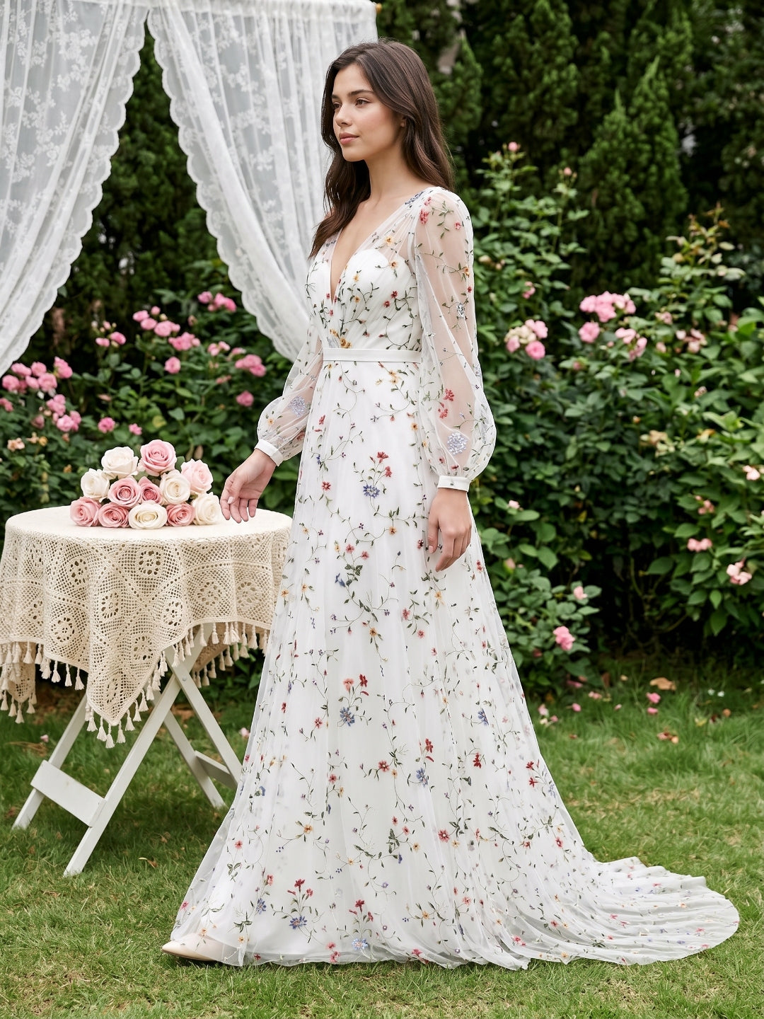 Ethereal White Tulle A-Line V-Neck V-Back Floor-Length Mother of the Bride Dress - Curvevia