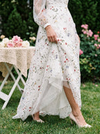 Ethereal White Tulle A-Line V-Neck V-Back Floor-Length Mother of the Bride Dress - Curvevia