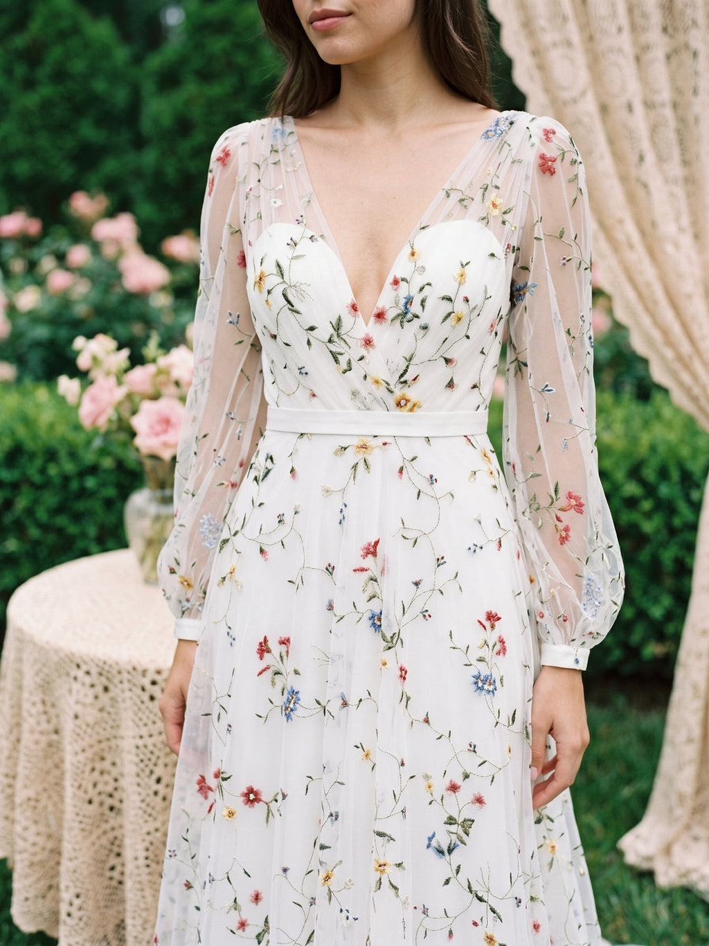 Ethereal White Tulle A-Line V-Neck V-Back Floor-Length Mother of the Bride Dress - Curvevia