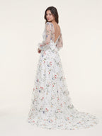 Ethereal White Tulle A-Line V-Neck V-Back Floor-Length Mother of the Bride Dress - Curvevia