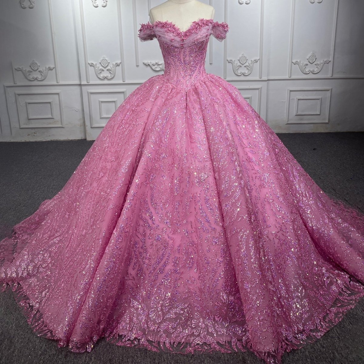 Exquisite Tulle V-neck Off the Shoulder Appliqued Quinceanera Dress - Curvevia
