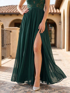 Forest Green Lace A-Line Scoop Neck Keyhole Back Floor-Length Bridesmaid Dress with Pleating - Curvevia