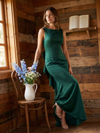 Forest Green Matte Satin Sheath Scoop Neck Side Zip Floor-Length Dress with Bow - Curvevia
