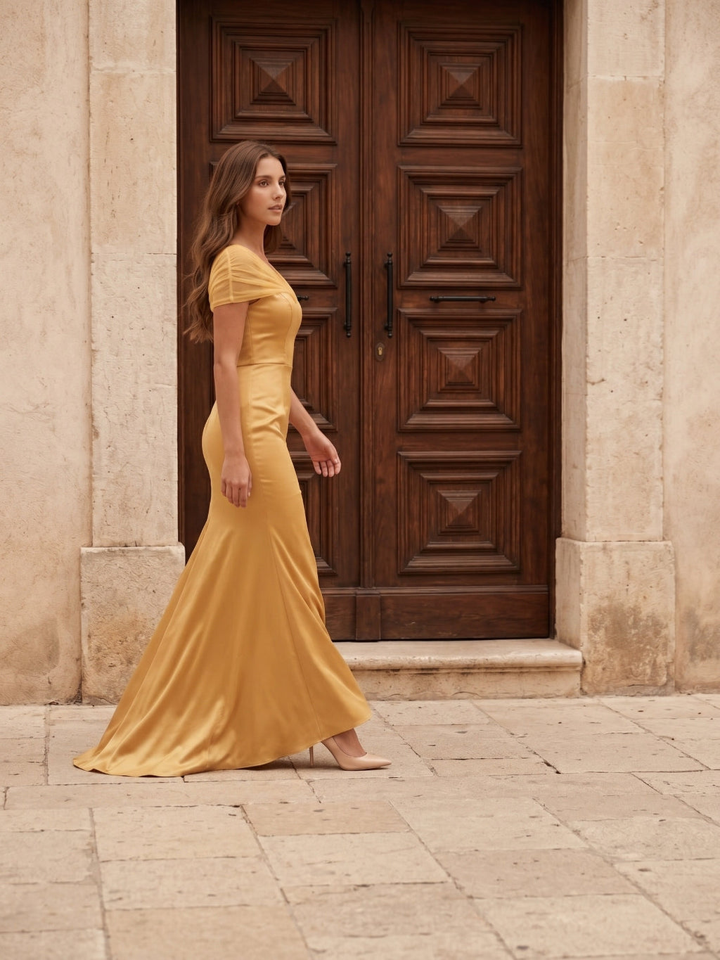 Gold Satin Mermaid V-Neck Back-Zip Floor-Length Bridesmaid Dress - Curvevia