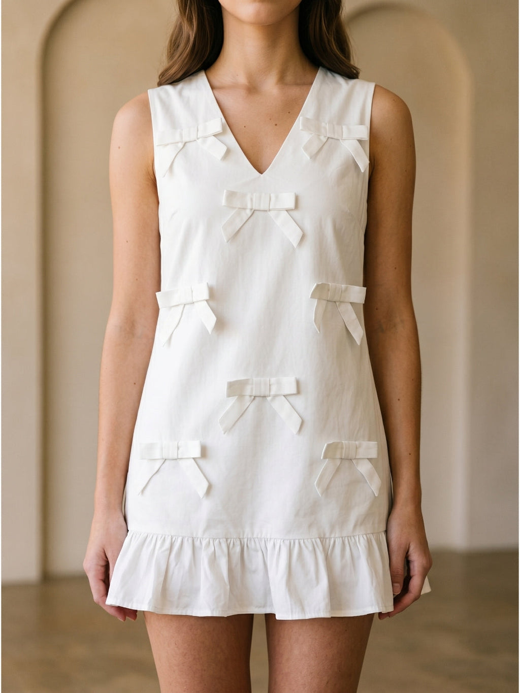 Ivory Chiffon Column V-Neck Back Zip Knee-Length Bridesmaid Dress with Bow - Curvevia