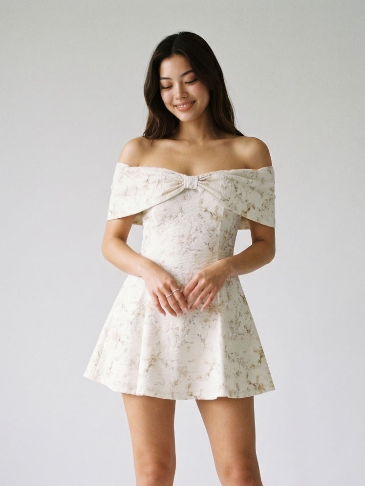Ivory Jacquard A-Line Sweetheart Back Zip Short Dress with Pleating - Curvevia