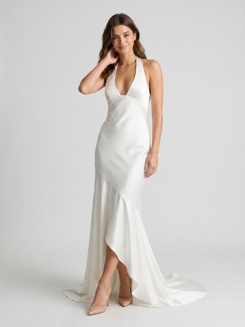 Ivory Matte Satin Sheath V-Neck Corset Back Floor-Length Formal Dress with Pleating - Curvevia