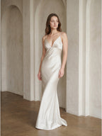 Ivory Satin Sheath V-Neck Backless Floor-Length Bridesmaid Dress with Pleated Detail - Curvevia